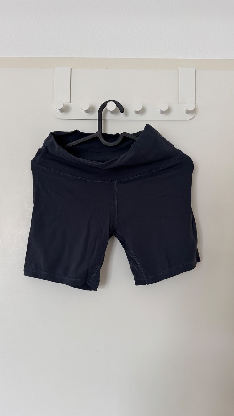 Leggings: Sport Shorts, Invicta, Gr. S, Dunkelblau – Usato da Luzern venduto da Ecila007