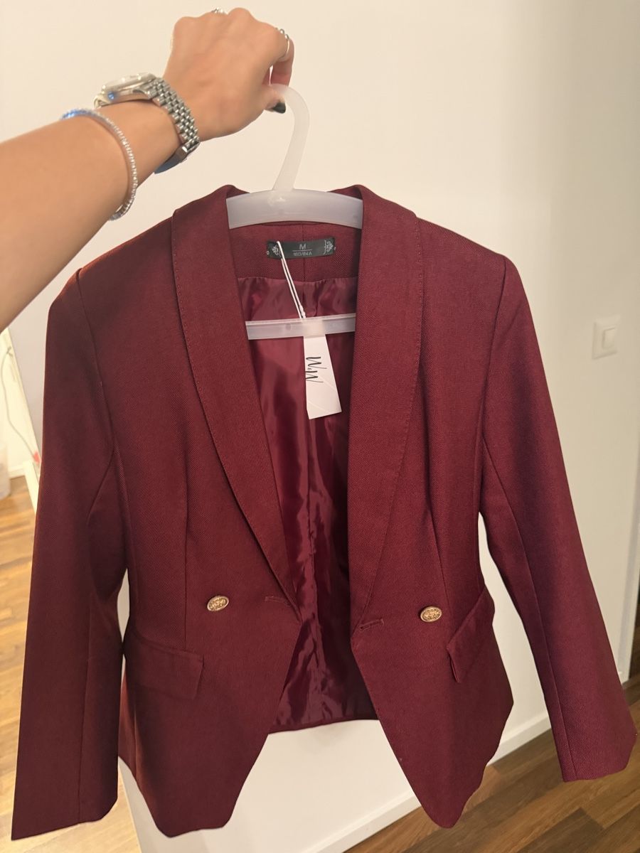 Giacche: Taillierter Blazer Bordeauxrot – Nuovo e nell'imballaggio originale da Dietikon venduto da meeelissaa 3
