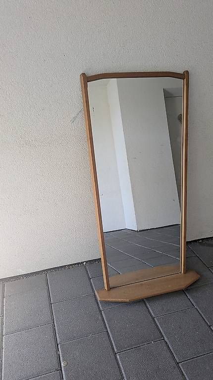 Specchi: Spiegel mit Holzrahmen und Ablagefläche – Usato da Winterthur venduto da han_8ytn 1