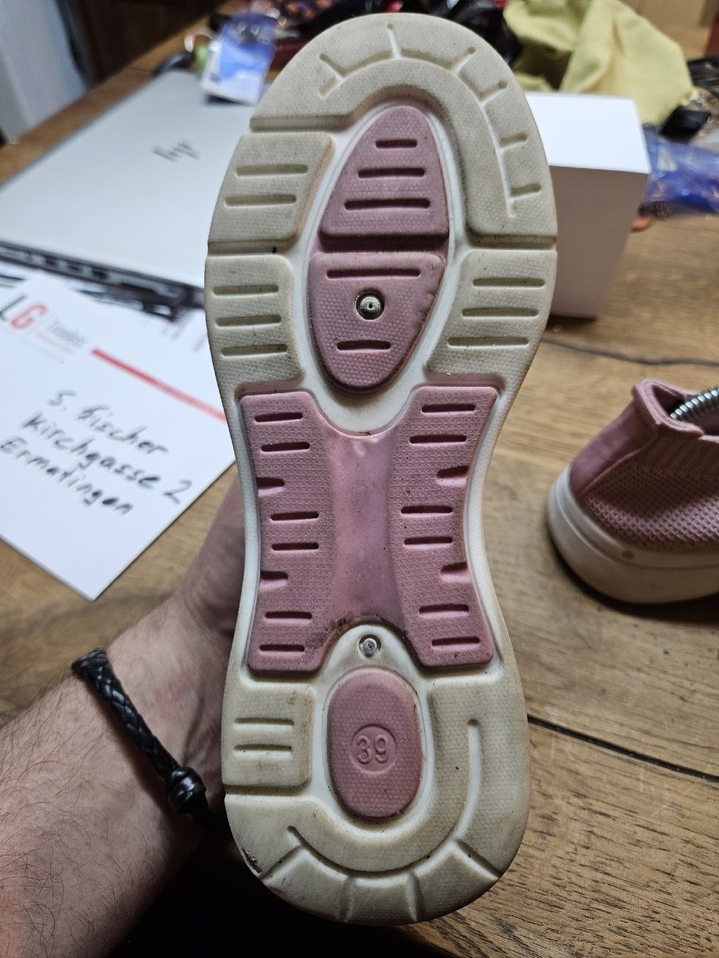 Scarpe da donna: Damen Sneaker Grösse 39 rosa  – Usato da Rorschach venduto da TimelessTrading 2