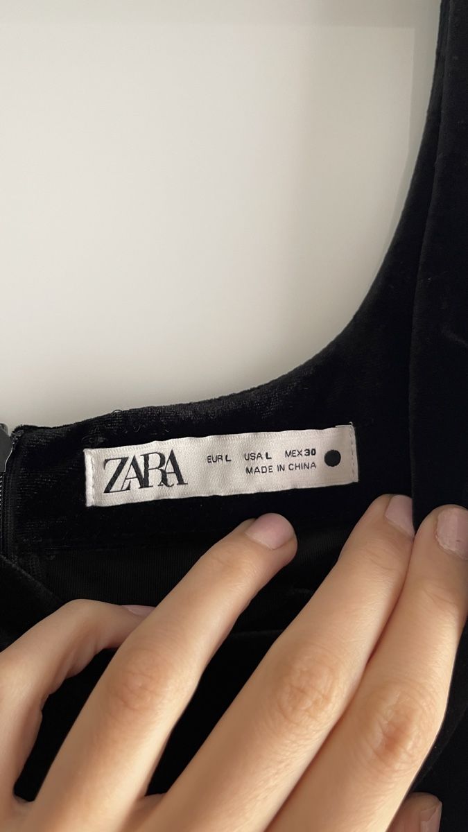 Zara Robes: Zara Samtkleid Schwarz – Neuf (Voir description) à Lausen par sim_hgp6 4
