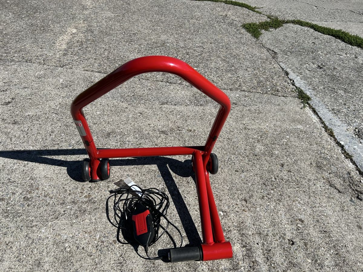 Parti ricambio per ciclomotori: Zubehör Motorrad Ducati – Usato da Aeschiried venduto da rol_py2j 1