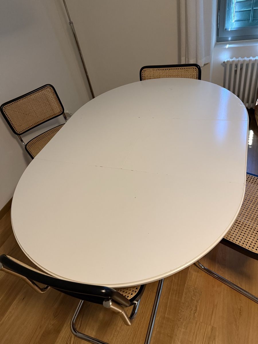 Tavoli: Dining table extendable white condition used and scratched – Usato da Zug venduto da PV23