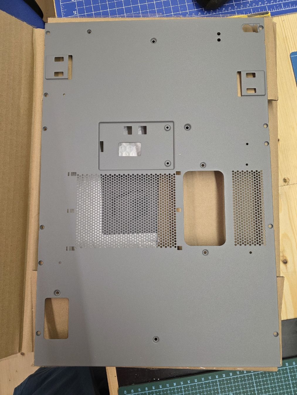 Bambu Lab Filament: Pannello posteriore Bambulab P2S – Neu und originalverpackt aus Calpiogna von Nerowolf