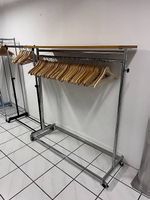 Grand portant double barre + tablette bois