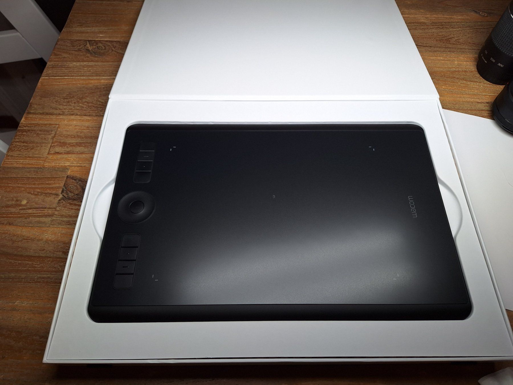 Wacom Tablet PC: Wacom Intuos Pro M (2021) – Neu und originalverpackt aus Echandens von Traumzauberin_13 2