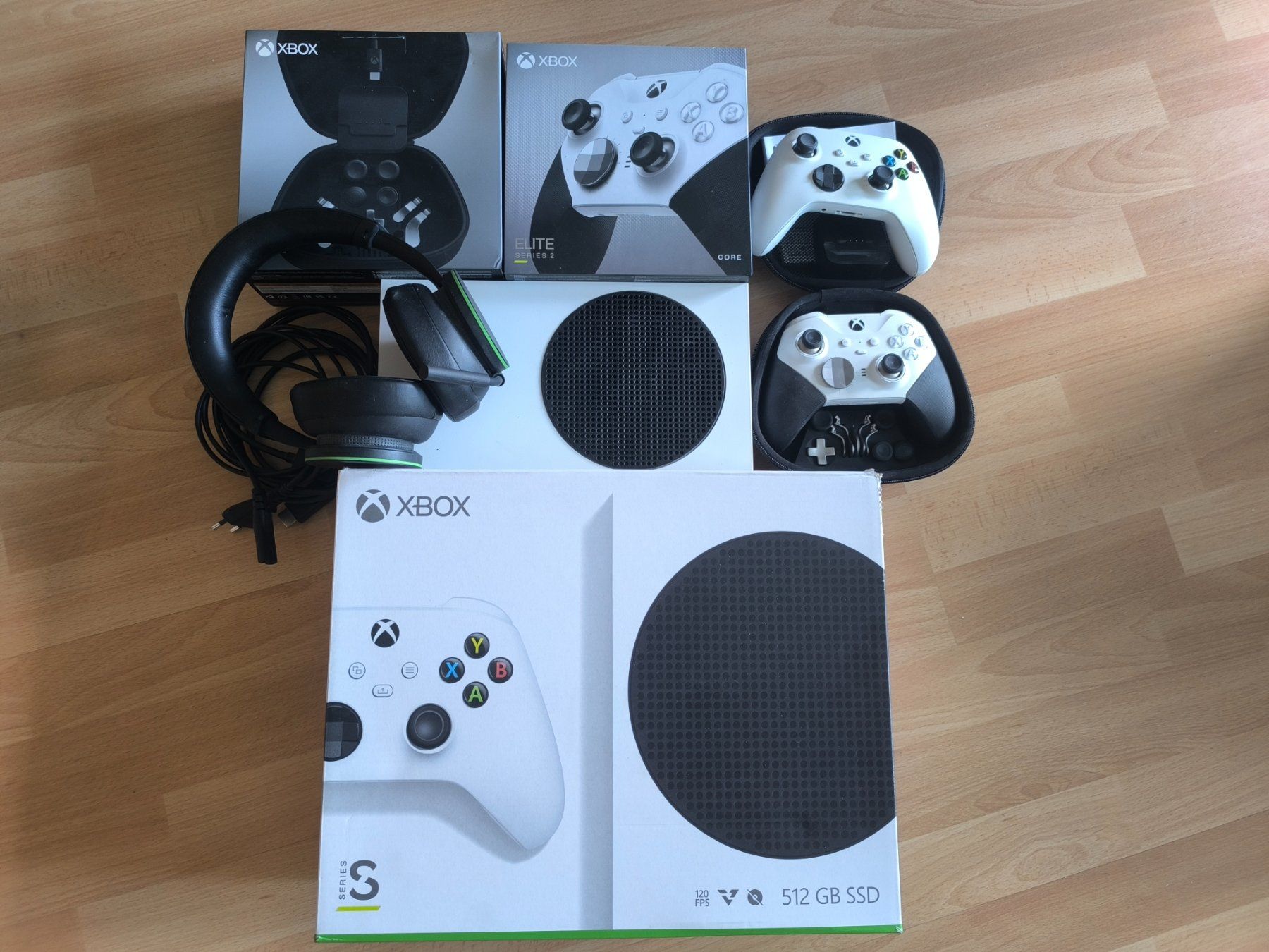 Microsoft Console: Xbox Series S 512GB Bundle mit 2 Controllern & Headset – Usato da Egg b. Zürich venduto da backpacker1988