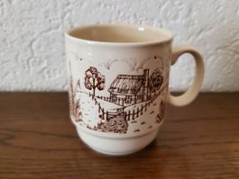 Mug Kilncraft England, décor paysage anglais en relief