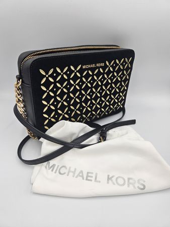 Michael Kors Handtasche Schwarz mit Nieten und Staubbeutel