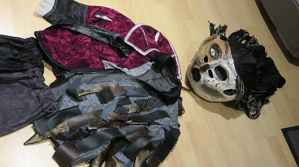 Costumes: Fasnachtskleid Kind 7 Jahre – D'occasion à Rothenburg par Kenapek 1