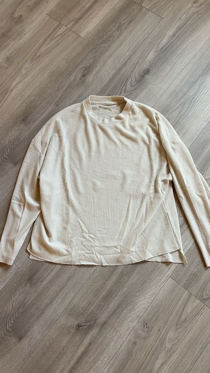 Pulls & Sweat-shirts: pullover - free shipping – D'occasion à Ringgenberg BE par kat_n5w8