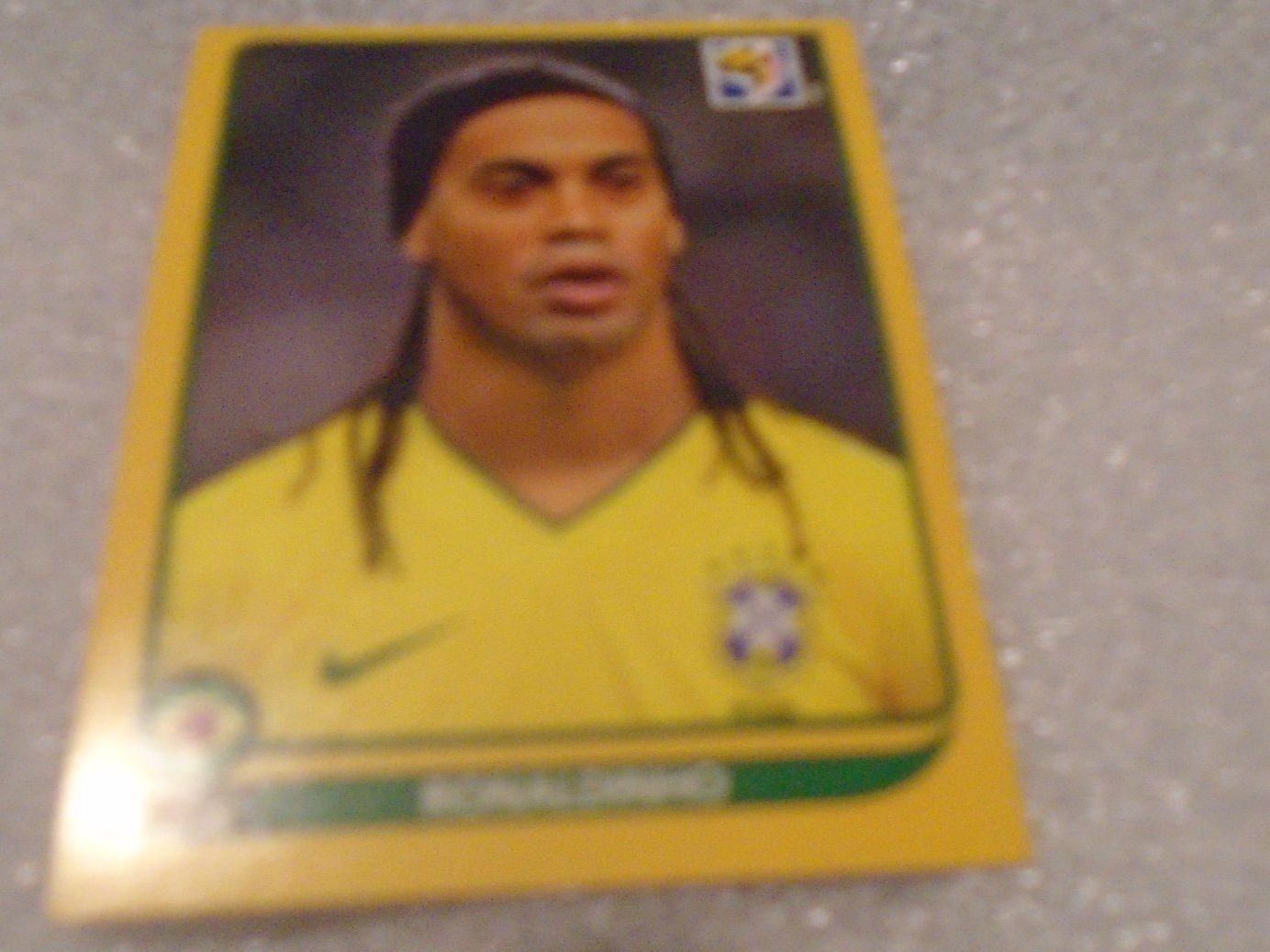 Panini Sammelbilder & Trading cards: 1 Panini  Ronaldinho Brasilien WM 2010  Schweizer Version – Gebraucht aus Winterthur von Beli2000