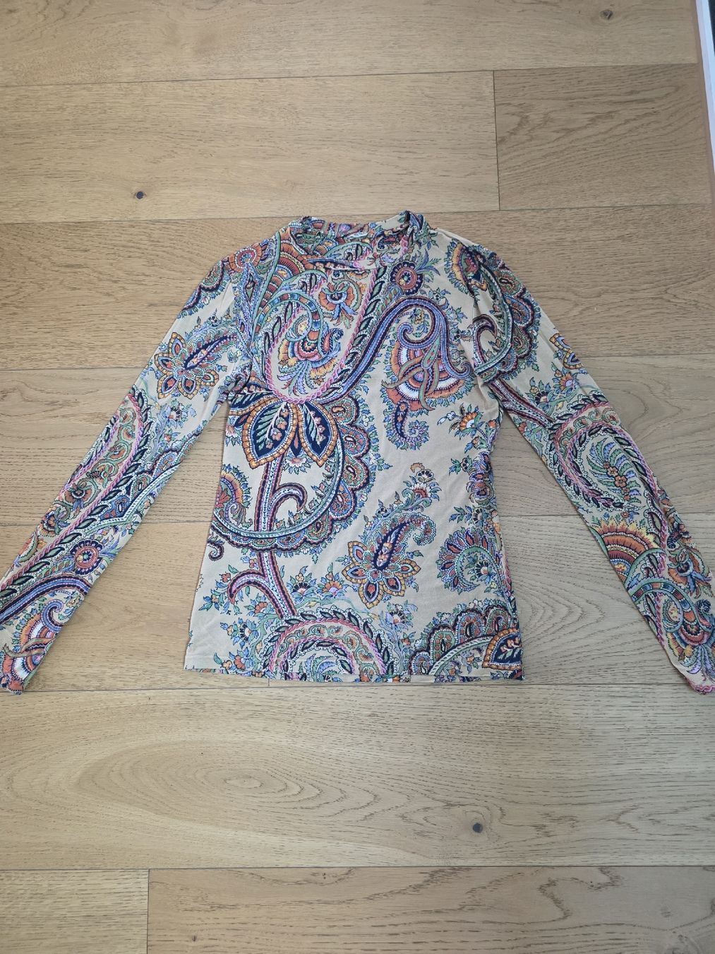 Etro Maglioni & Felpe: Etro Pullover Damen Gr. S - schönes Paisleymuster  – Usato da Ibach venduto da ole_6whn