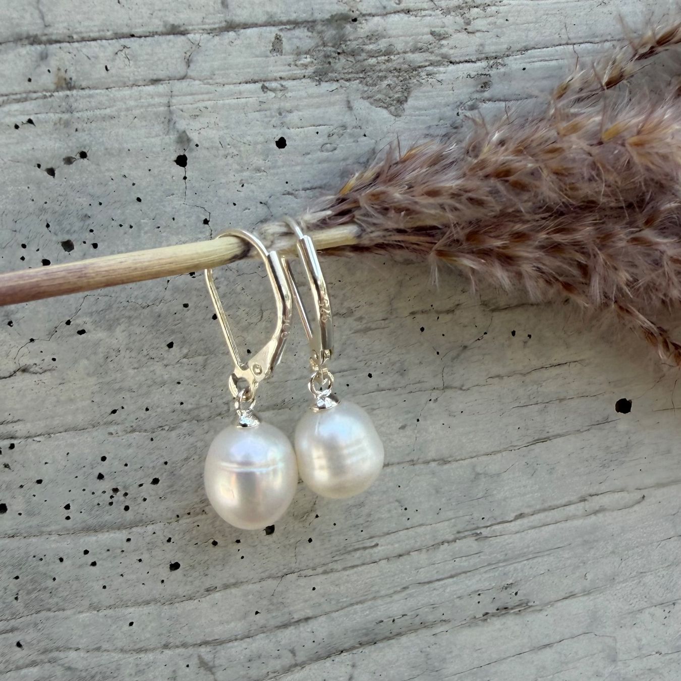 Orecchini pendenti & Orecchini a lobo: Wunderschöne 925Silber schlichte Süsswasserperlen-Ohrringe – Nuovo e nell'imballaggio originale da Rombach venduto da Ivreajewels