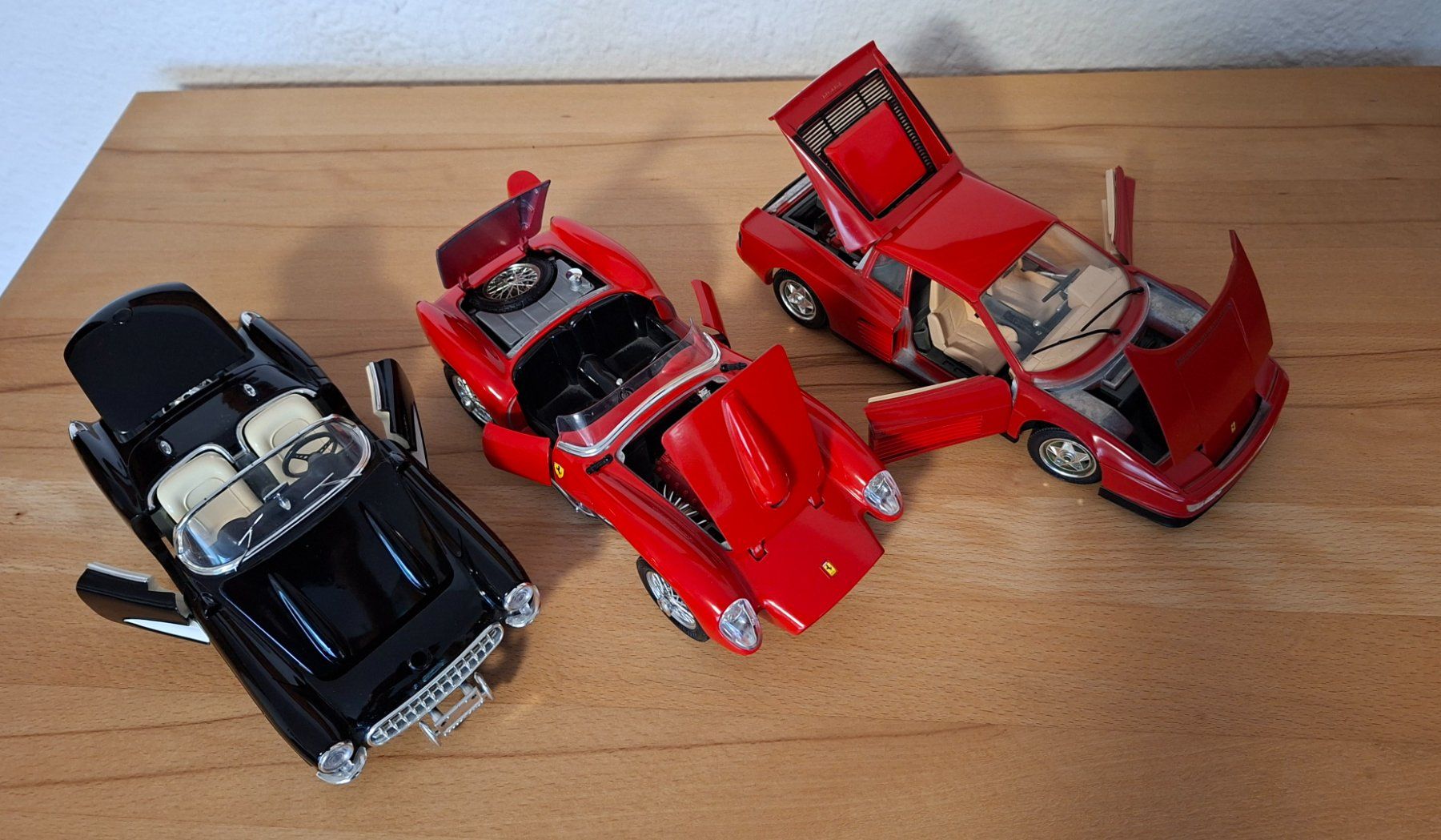 Bburago Voitures modèles: 3 Bburago Modelle 1:18 – D'occasion à Diessenhofen par Rzelda 2