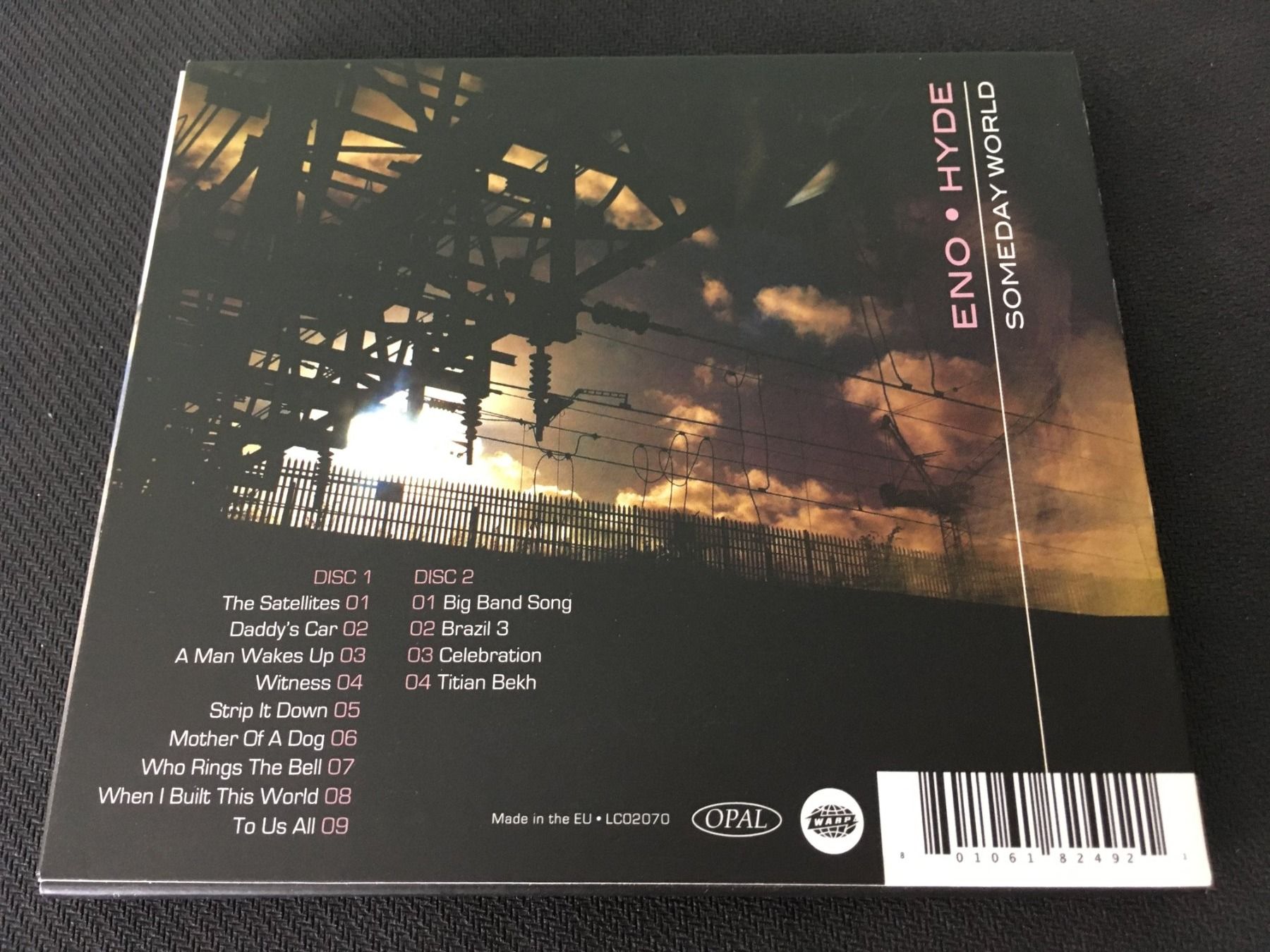 CDs: Brain Eno - Someday World - CD- – Gebraucht aus St.Gallen von MedienJoe 2