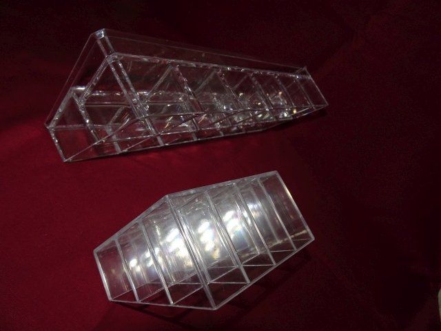 Recipients et similaires: Transparente Plexiglas-Behälter. Grosse Menge – D'occasion à Berikon par Akronym55 7