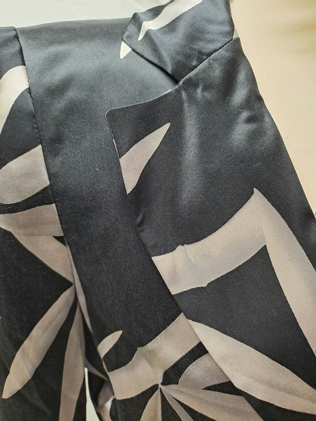 Giacche: Blazer Emporio Armani – Usato da La Chaux-de-Fonds venduto da Emmaus2300CDF 9