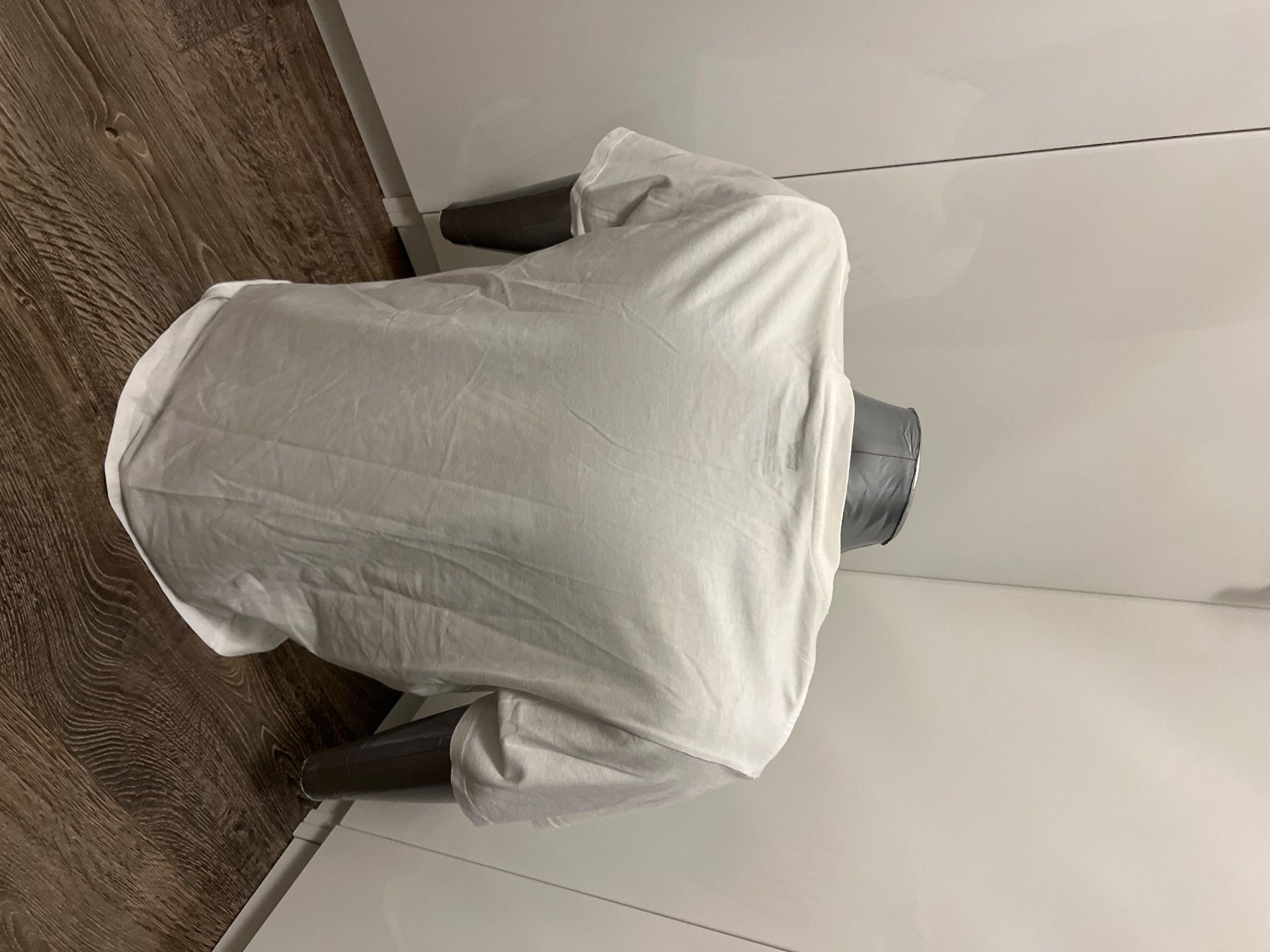 Levi's T-Shirts: Dubai T Shirt Levi's XL – Gebraucht aus Weiach von LemonJuice1995 1