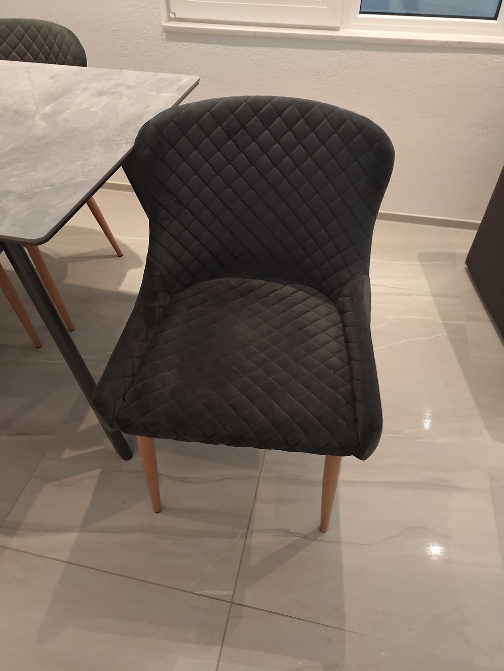 Set de table et chaises: Marmor Esstisch mit 4 Stühlen – Neuf (Voir description) à Hinwil par ble_cb22 2