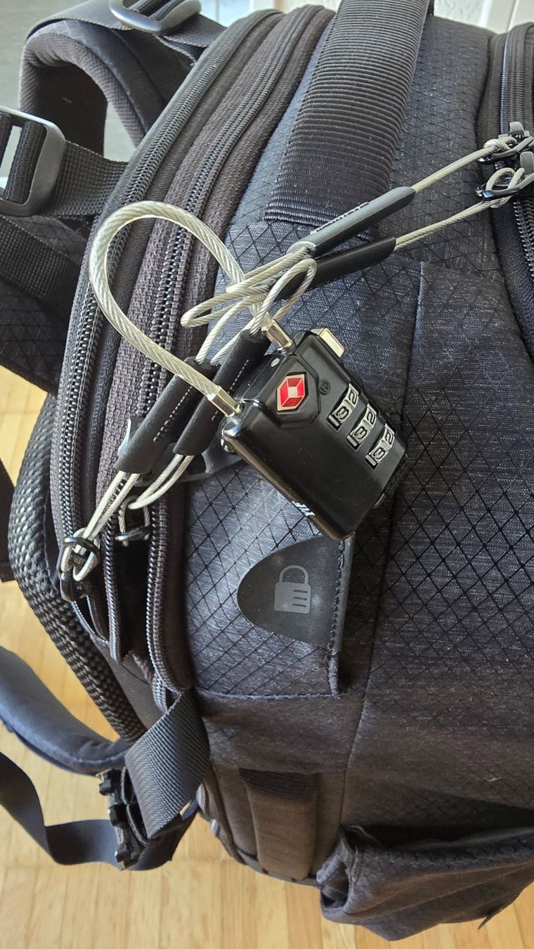 Manfrotto Sacs à dos: Manfrotto Pro Light Flexloader, professioneller Fotorucksack – D'occasion à Stäfa par oakster 2