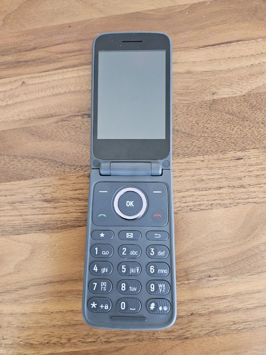 Handys / Smartphones: Fast neues TCL Onetouch 4043 Telefon – Neu (gemäss Beschreibung) aus Bonstetten von Brigitte04volle 1