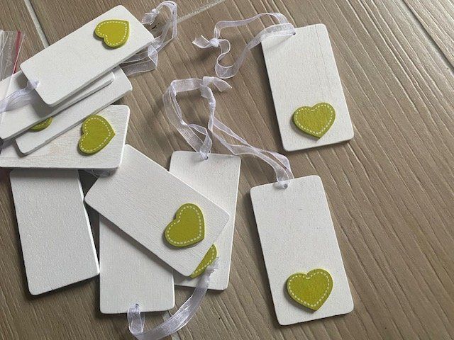 Tutte le decorazioni: NEUE Holz-Anhänger mit Herz – Nuovo (secondo la descrizione) da Staufen venduto da Nasli 1
