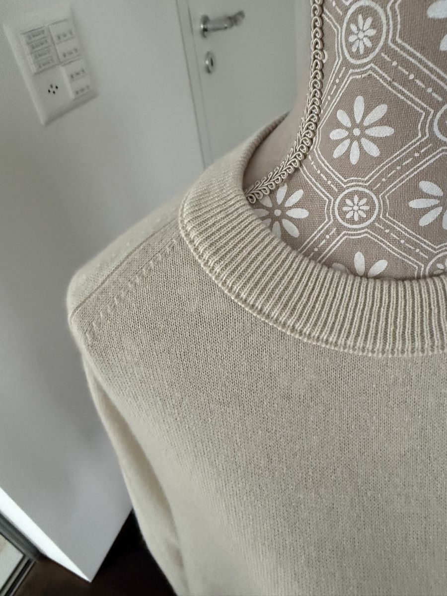 Windsor Pulls & Sweat-shirts: Windsor Pulli Gr.36 – Neuf avec emballage d'origine à Balzers par Lissi57 3