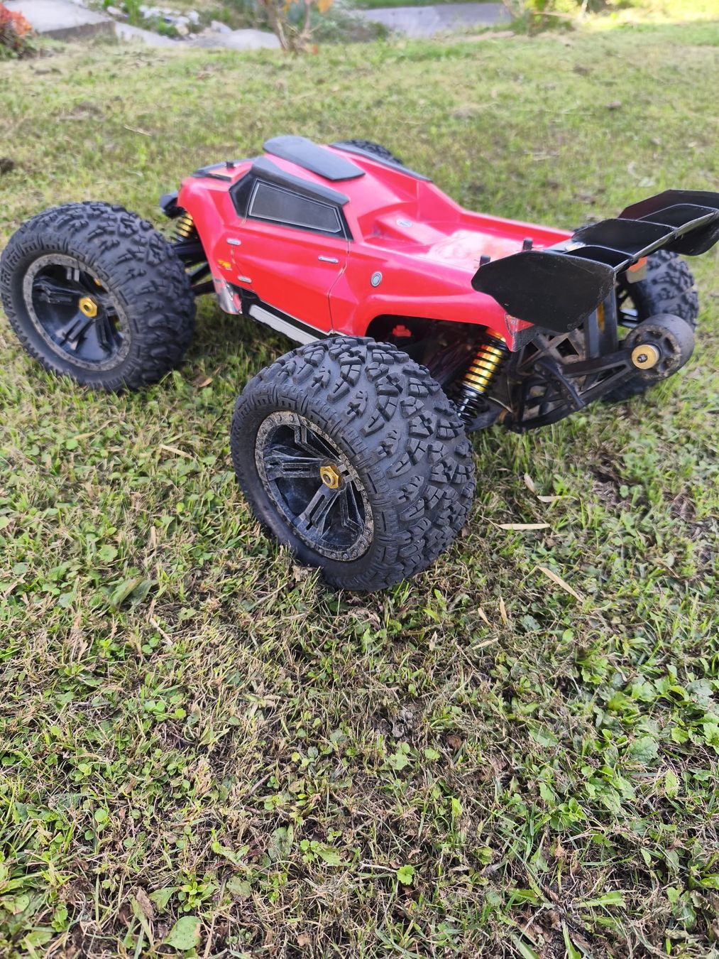 Team Magic Modellismo RC: Team Magic E6III BES 1:8 Brushless Monster  – Usato da Gams venduto da airfreak 3