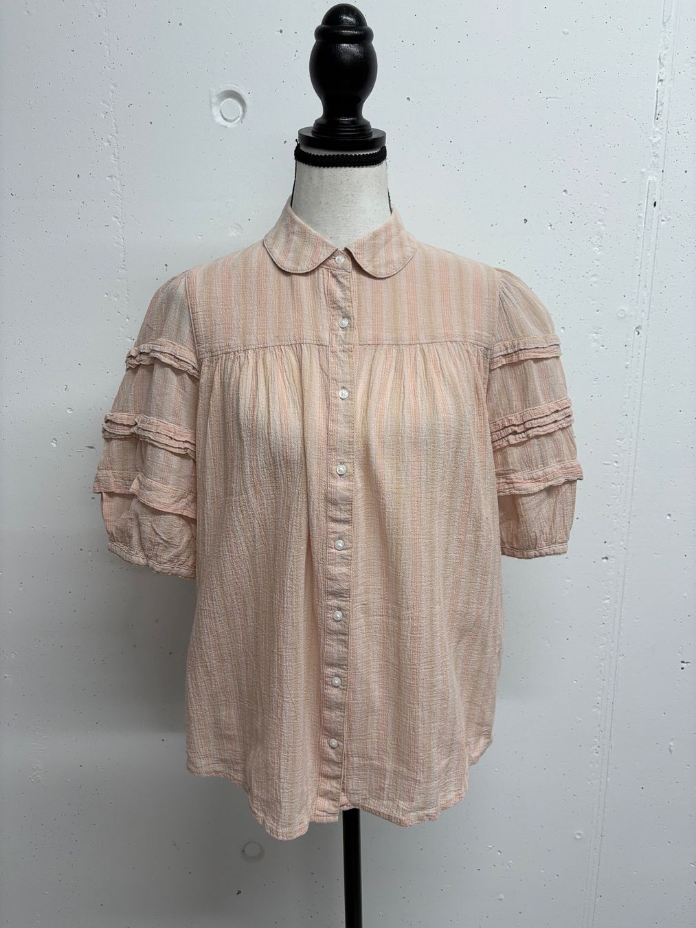 Lee Camicette: Lee Bluse mit Rüschenärmel Gr. XS rosa Baumwolle – Nuovo (secondo la descrizione) da Regensdorf venduto da secondchancefashion