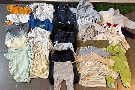 Kleiderpaket Junge Gr 62 und  62/68 (Total 31 Teile)