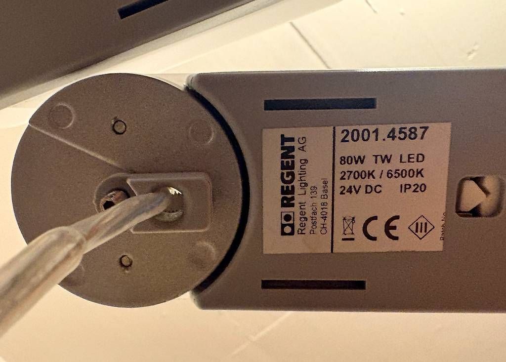 Regent Lampadari & plafoniere: Regent Wiggle LED Tunable White 3 m + 2. Leuchte GRATIS – Usato da Zürich venduto da pao_89vd 2