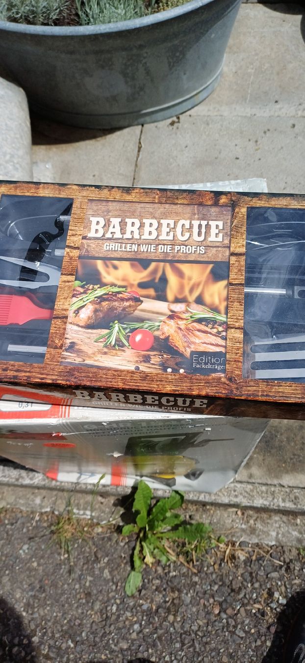Bestecksets: Barbecue Besteck – Neu (gemäss Beschreibung) aus Wängi von Koebi62