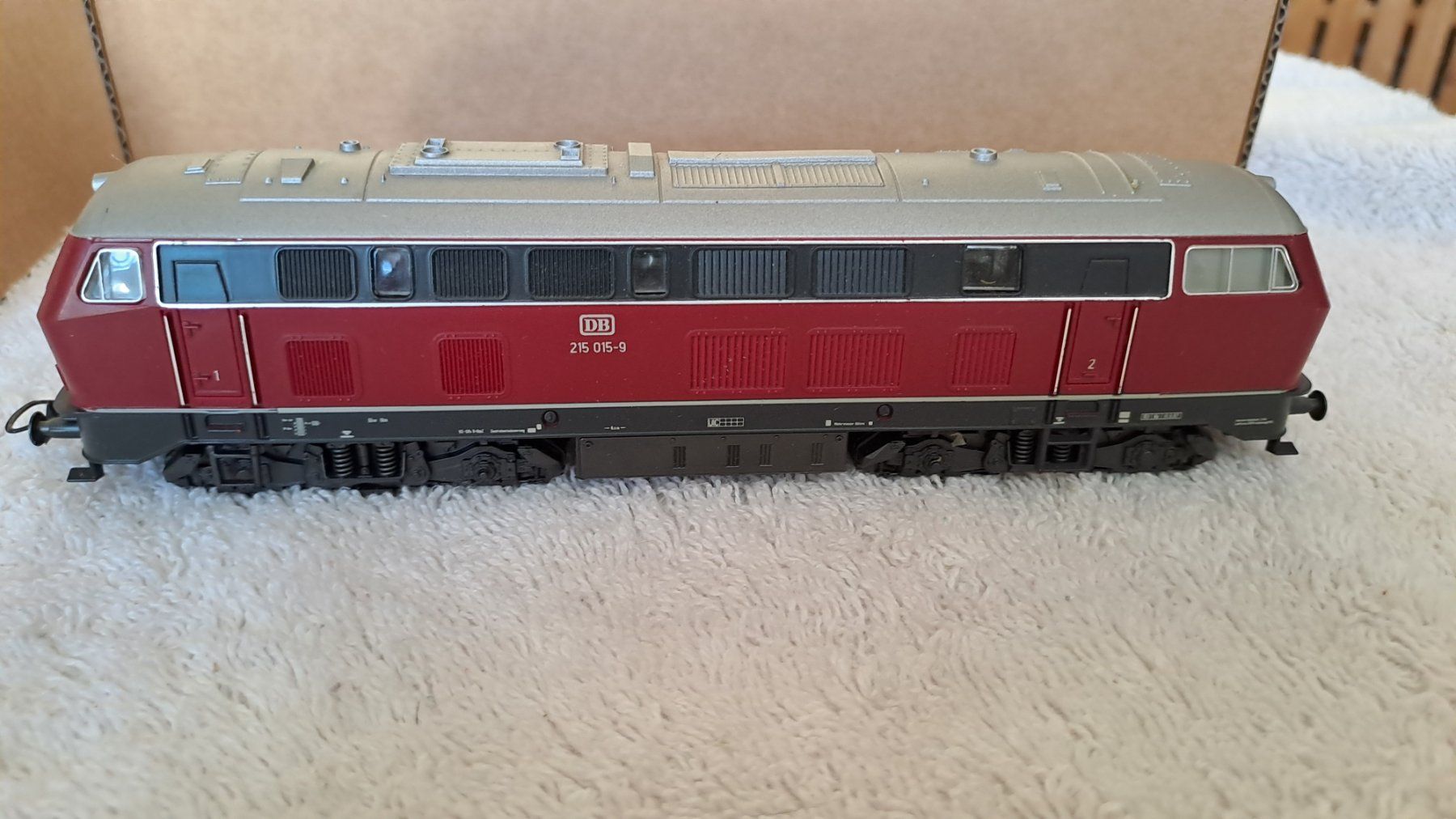 Lima Modellini di ferrovie: Lima DB diesellok BR 215 H0 GL / 40 – Usato da Winterthur venduto da Riebeli333