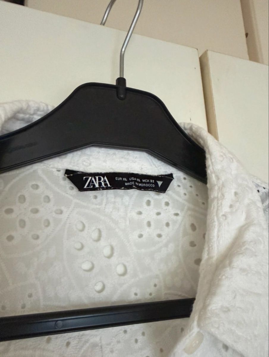Zara Blusen: Zara Bluse 42  – Gebraucht aus Basel von Brunner.T 2
