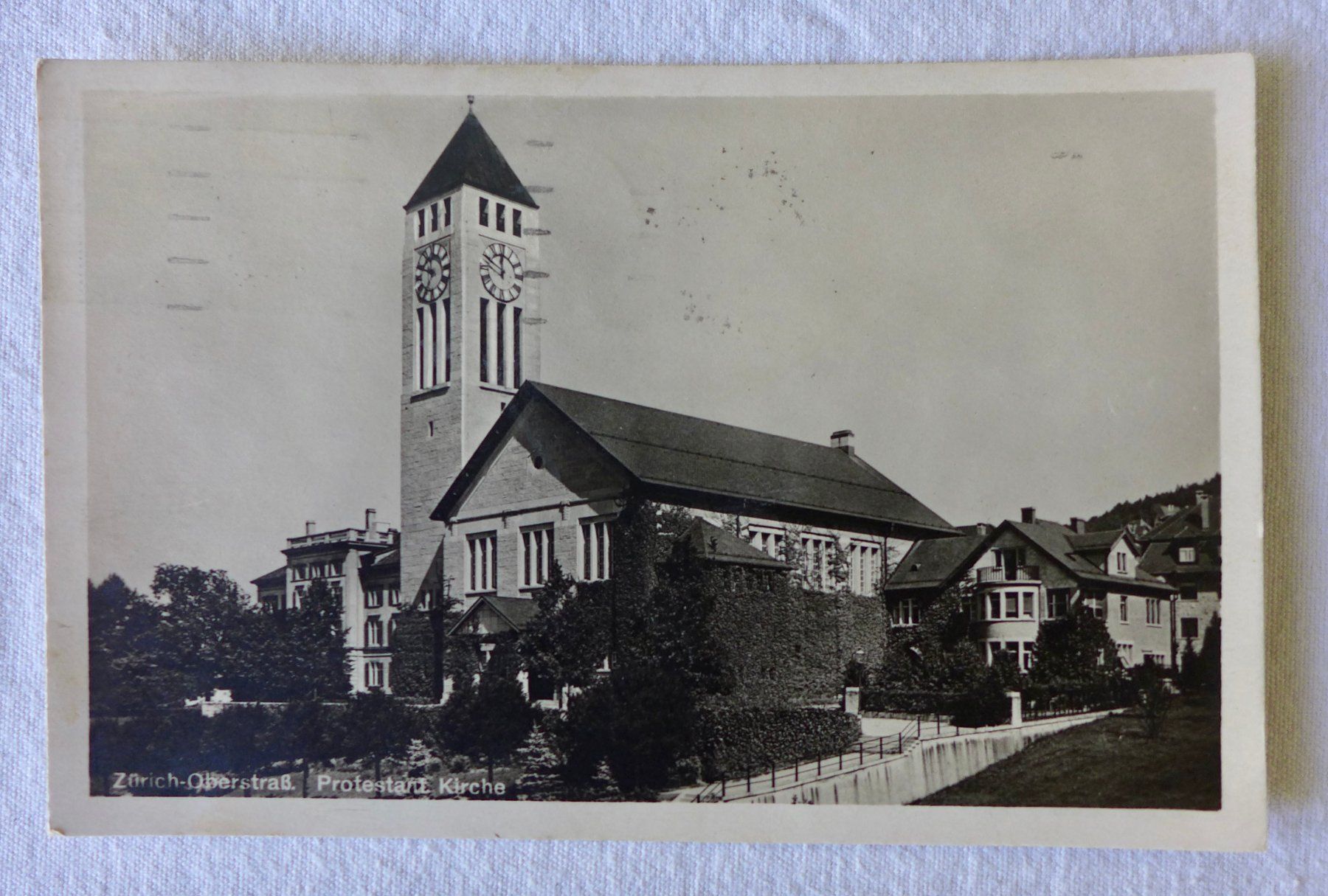 Cartoline postali: AK ZÜRICH OBERSTRASS, Protestantische Kirche – Usato da Wallisellen venduto da aloa09