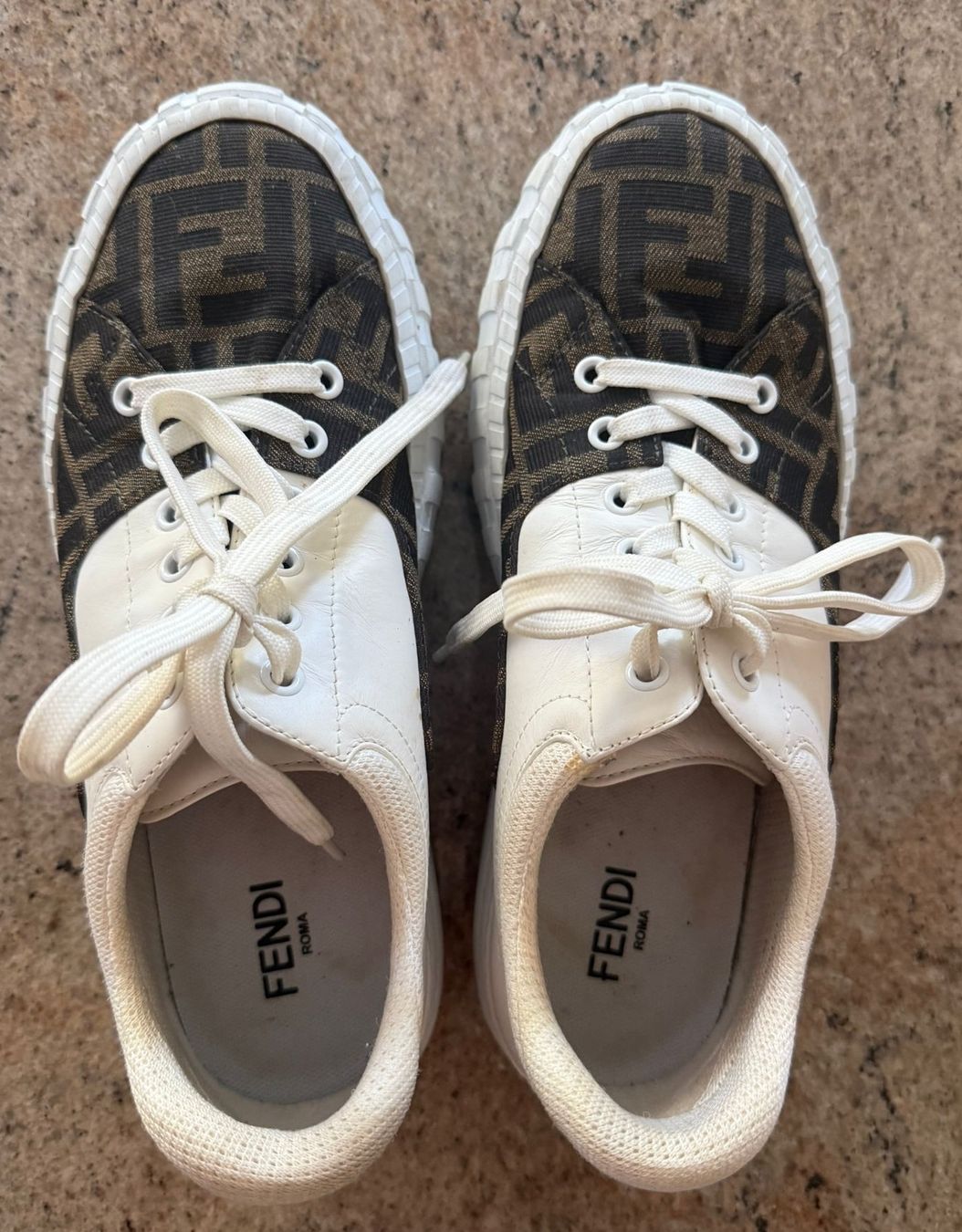 Fendi Scarpe da uomo: Fendi Sneakers 39 – Usato da Minusio venduto da Pink222