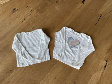 2 süsse Mädchenpullover Gr. 122/128