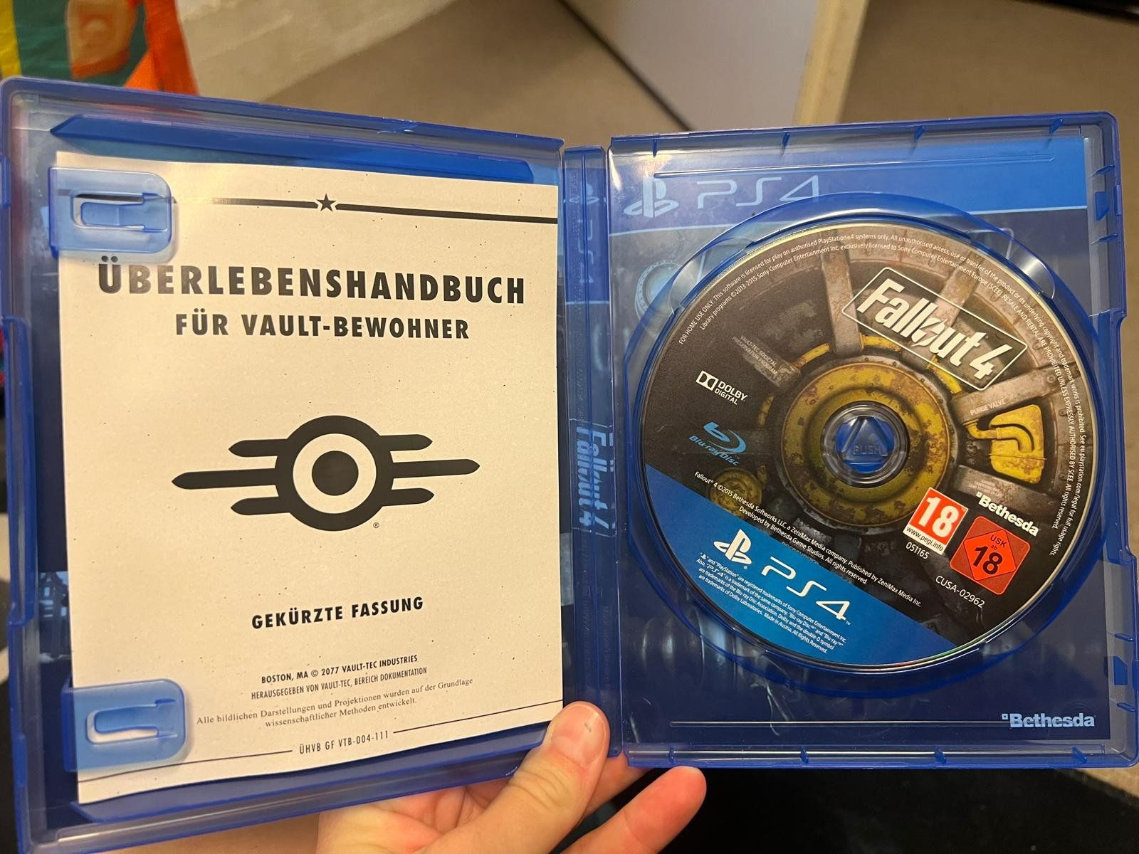 Sony Spiele: PS4 Bundle: DOOM + Wolfenstein + Fallout 4 | UNCUT | OVP – Gebraucht aus Veltheim AG von Nadine_VS 1