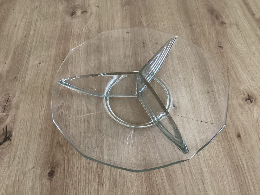 Ciotole: 2 Obstschalen Glas und Metall, gebraucht - incl. Deckchen – Usato da Bad Zurzach venduto da Hibiskus78 6
