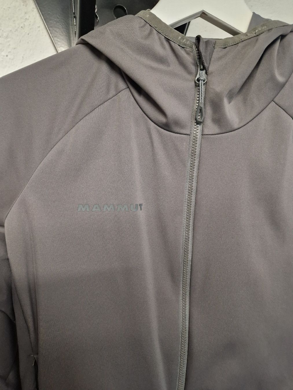 Mammut Jacken: Mammut, leichte Jacke grau XS – Neu (gemäss Beschreibung) aus Bonstetten von teggeli 1