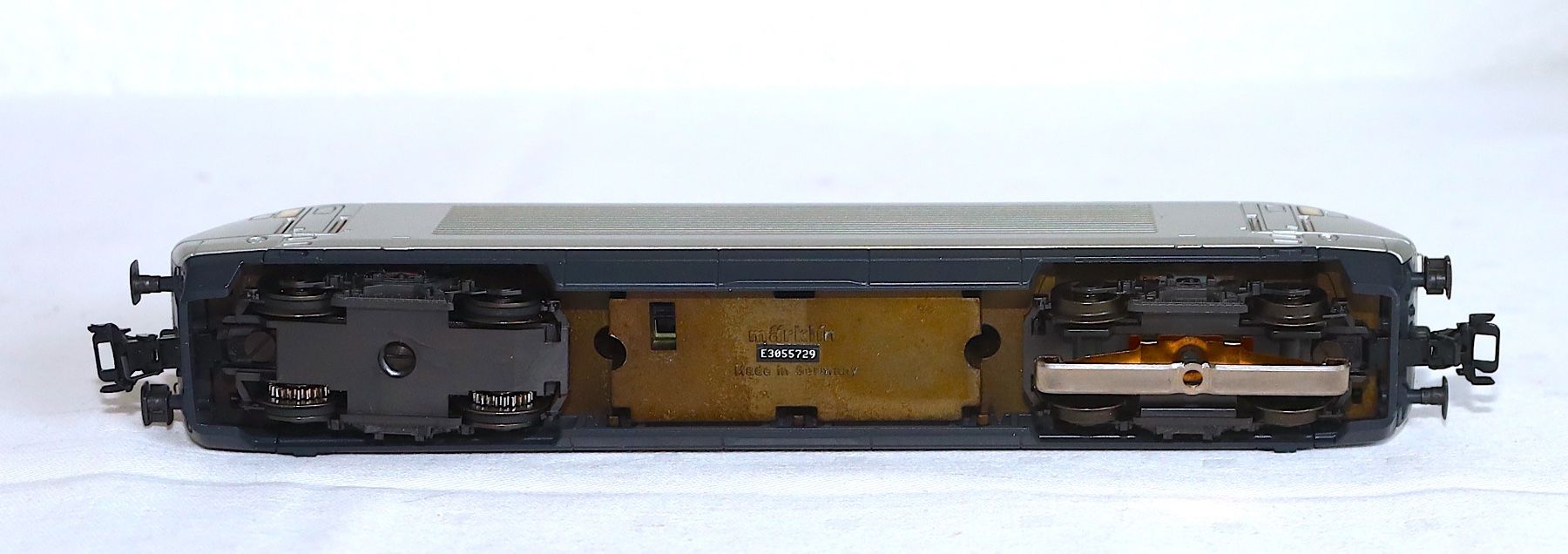 Märklin Trains électriques: DIE GRAUE EMINENZ E-LOK Re460 TECHNO SBB N°3461 MÄRKLIN – Neuf (Voir description) à Ipsach par locky55 2