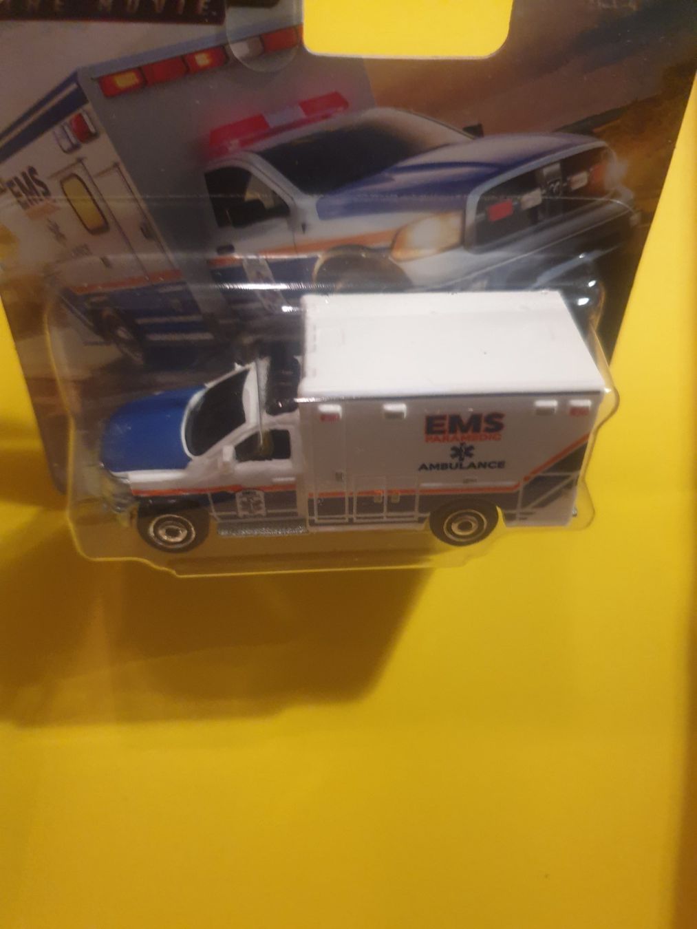 Matchbox Modellini d'auto: Matchbox 2019 RAM AMBULANCE – Nuovo e nell'imballaggio originale da Oftringen venduto da Rotor 2