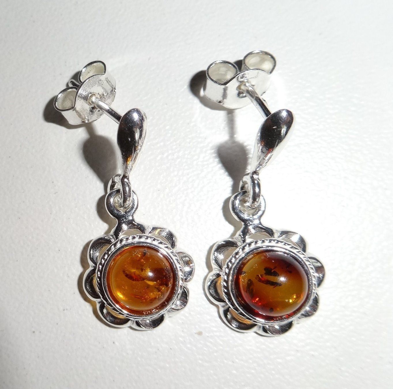Orecchini pendenti & Orecchini a lobo: Bernstein Ohrstecker 925 Silber – Nuovo e nell'imballaggio originale da Visp venduto da steinschmuckwelt 1
