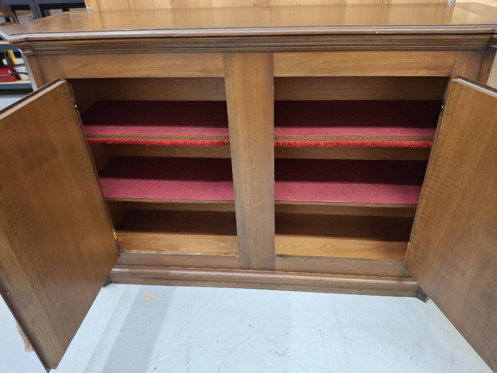 Kommoden: Sideboard, Kommode, Buffet mit 2 Türen – Gebraucht aus Fislisbach von HurtiBrocki 4