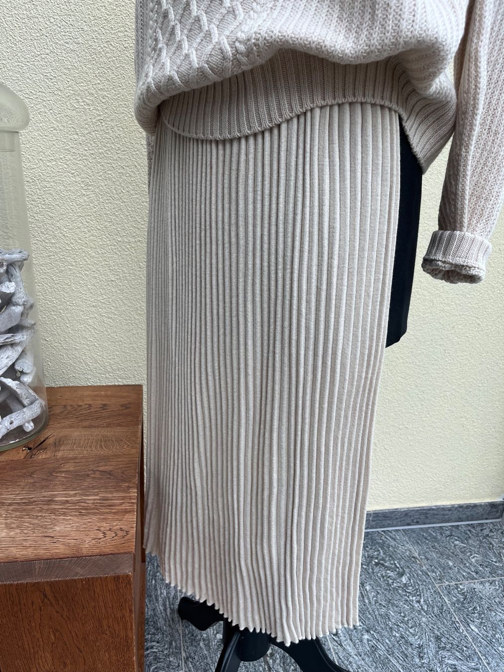 Max Mara Lotti di vestiti: Strickensemble von Max Mara Pulli Gr.M Jupe Gr. XS – Usato da Hergiswil NW venduto da Primia 2