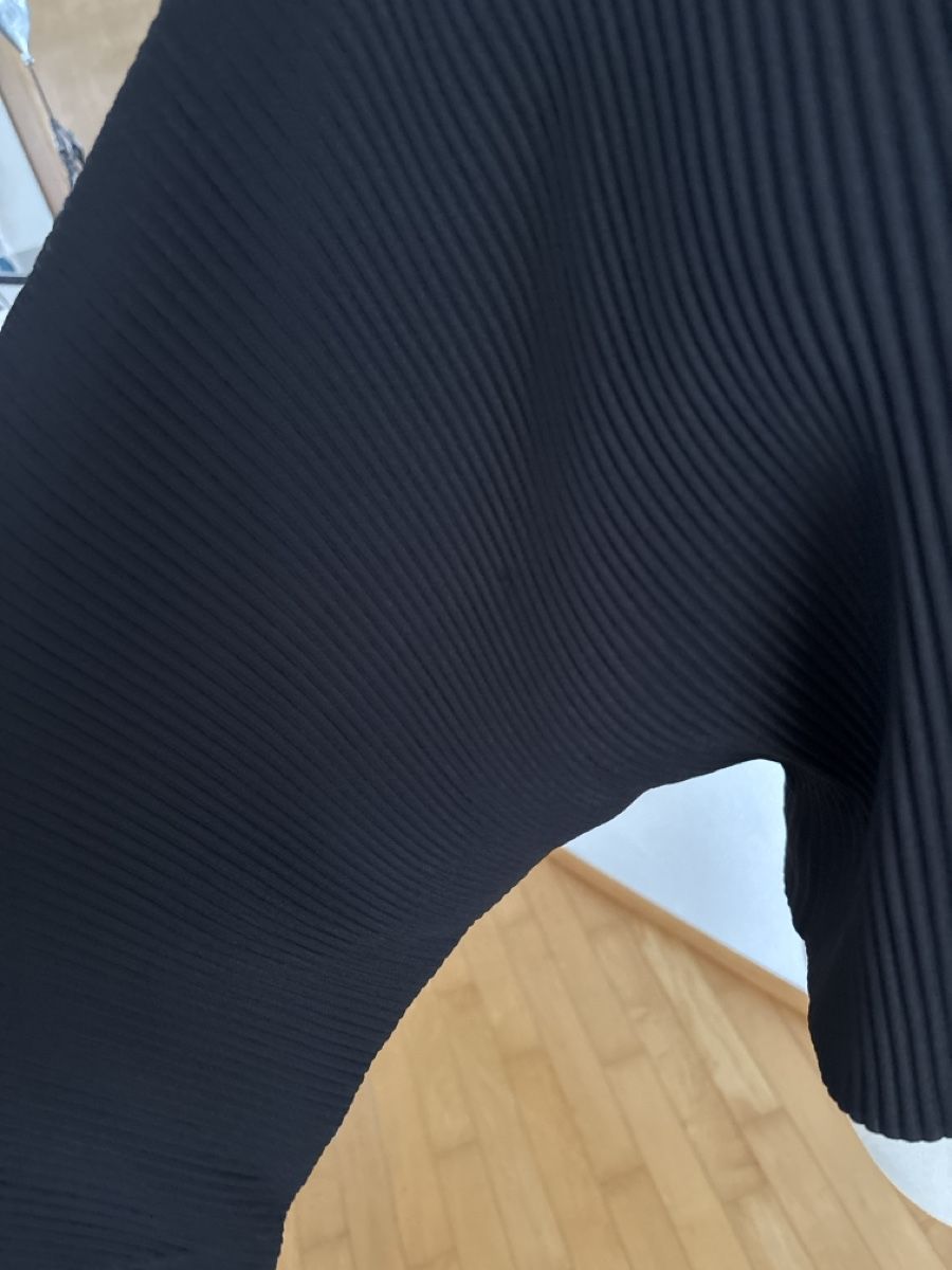 Cos Giacche: Cos Plisse Jacke Gr S – Nuovo (secondo la descrizione) da Embrach venduto da Dmoney 1