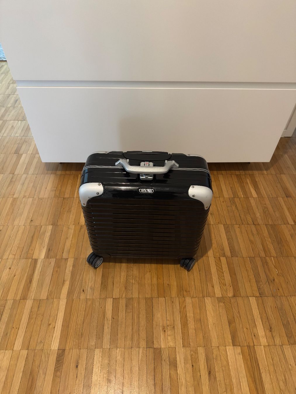 Rimowa Reisekoffer: Rimowa Business Trolley – Gebraucht aus Wallisellen von BlackWhite