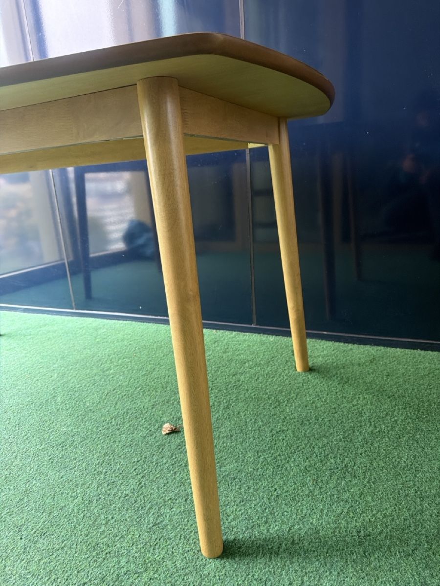 Tavoli: Tisch – Usato da Horw venduto da bubobubo82 2