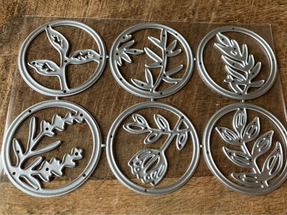 Schablonen: Stanzschablonen-Set florale Kreise Neu – Neu und originalverpackt aus Effretikon von wenuss 1